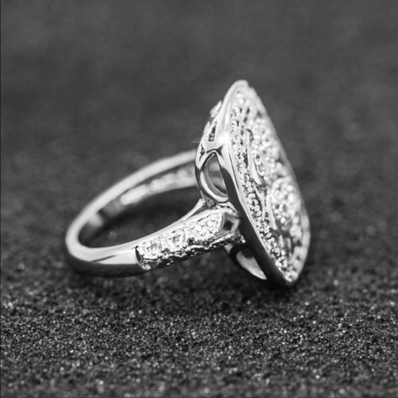 New Vintage 925 Silver Round Cut White Sapphire - Picture 2 of 3